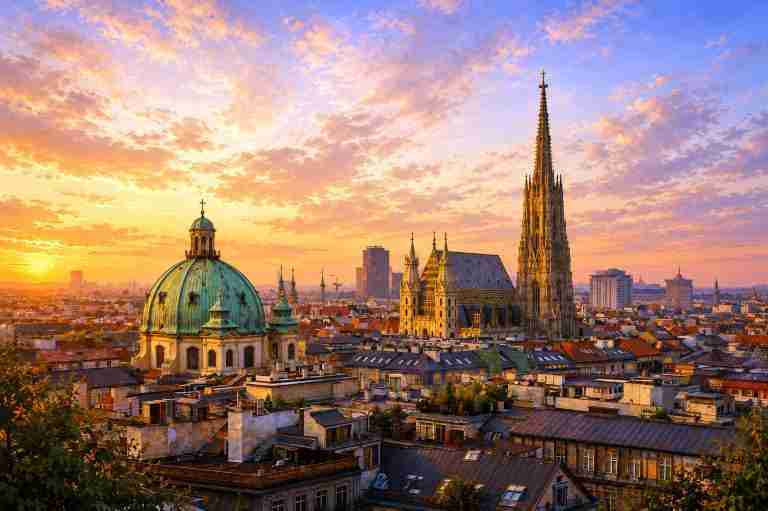 IMPERIAL GLOW – VIENNA